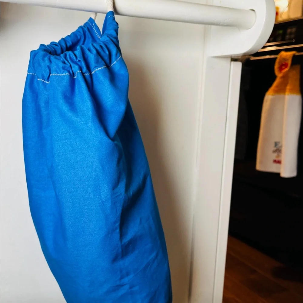 1-pc Handmade Plastic Bag / Grocery Bag Holder — Plain Blue